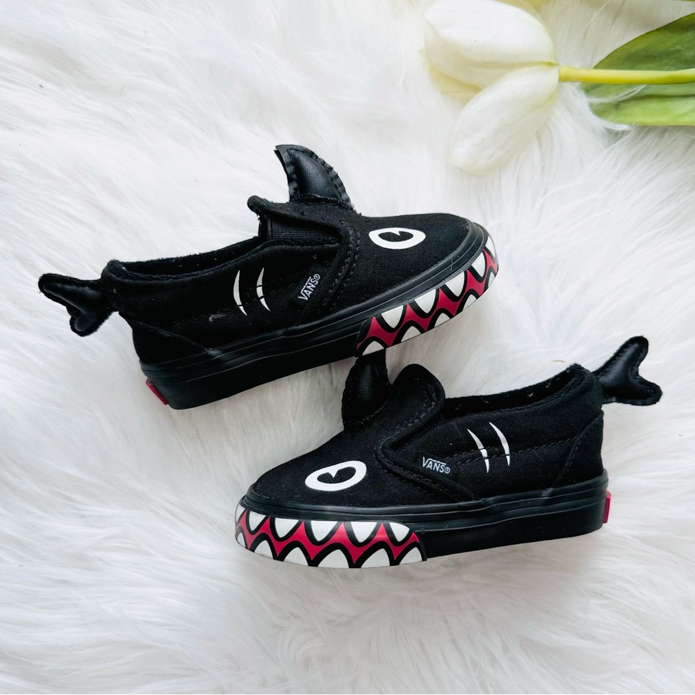 Baby/Toddler Vans X Discovery Shark Week Sneakers - Picture 3 of 7